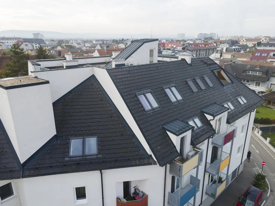 BMI Roofing Award 2. Platz Steildach Öffentlich-Wohnhaus