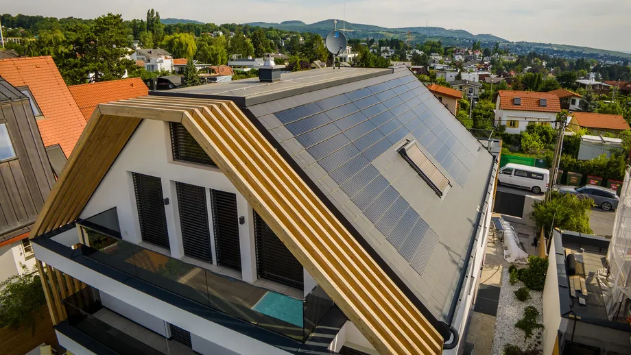 Rainer Schönfelder berichtet über die Ausrichtung seiner Bramac Photovoltaikanlage