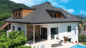 Bramac Tegalit auf dem Steildach eines Einfamilienhauses
