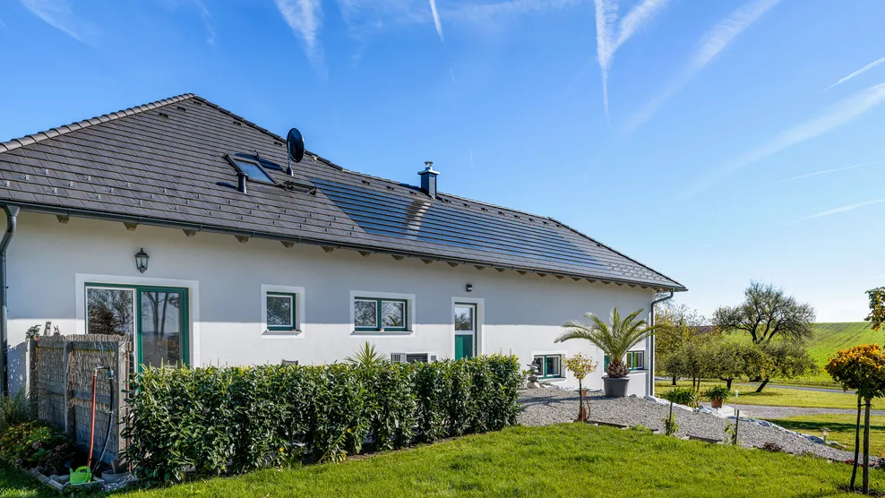 Das Photovoltaik Premiumsystem von Bramac, das sich perfekt in die Dachfläche integriert